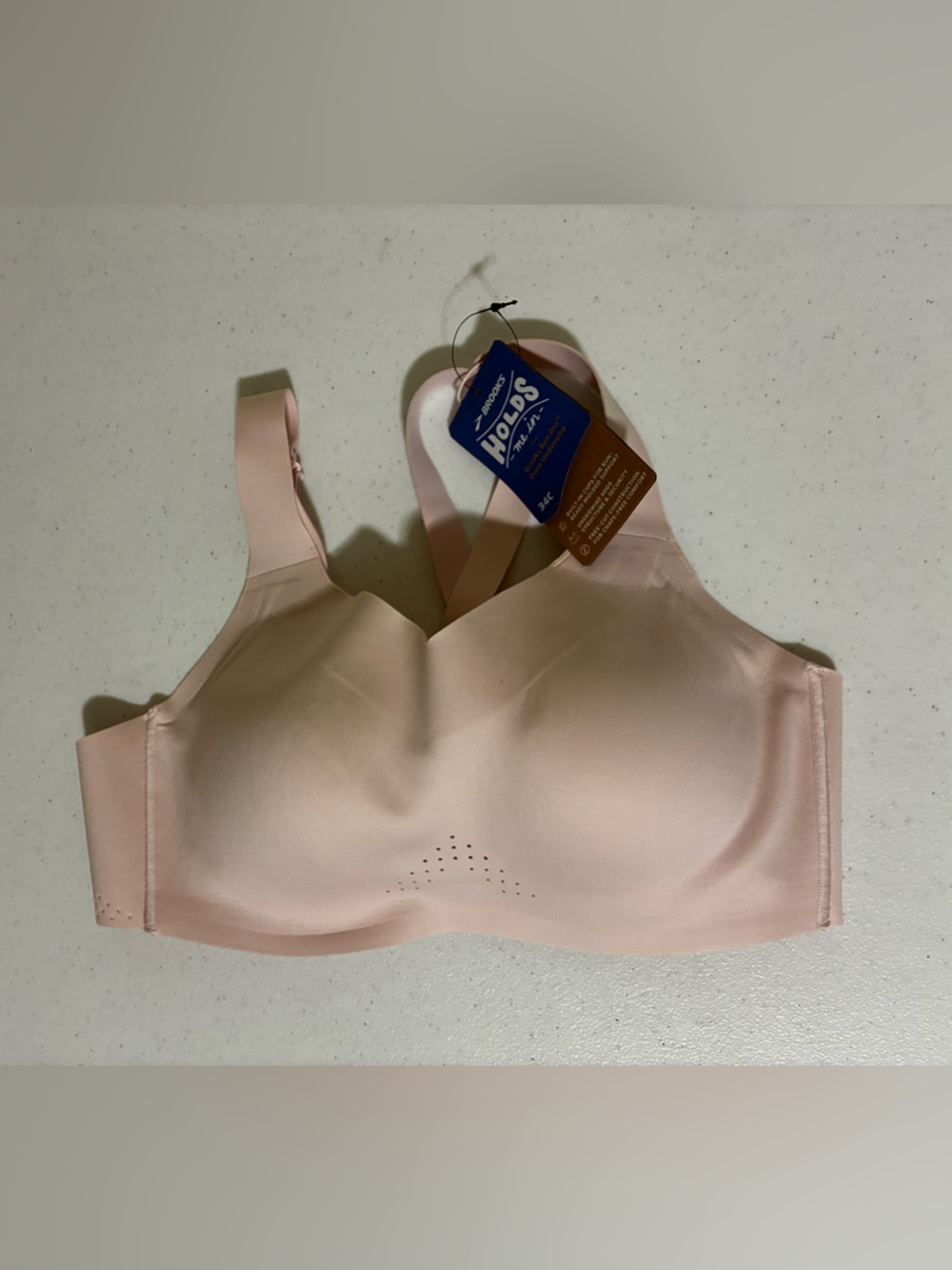 Brooks  Pink Seamless Sports Bra dare underwire holds me in 34C